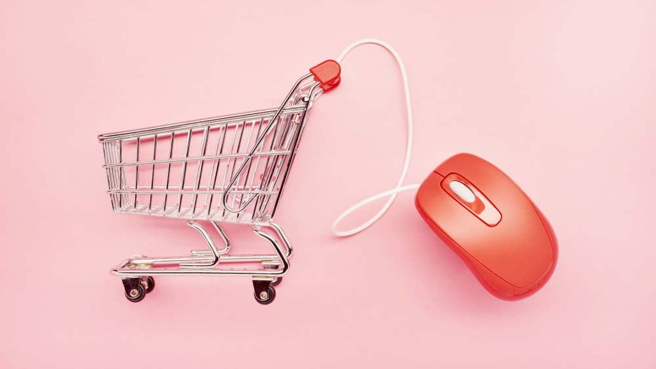 caddie et souris pour vendre en ligne